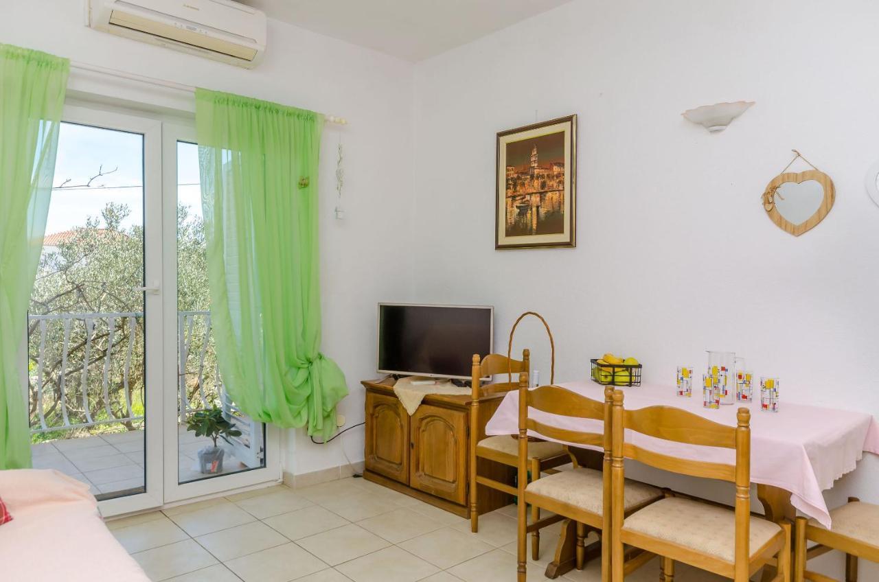 Apartments Stara Maslina Slatine Exterior photo