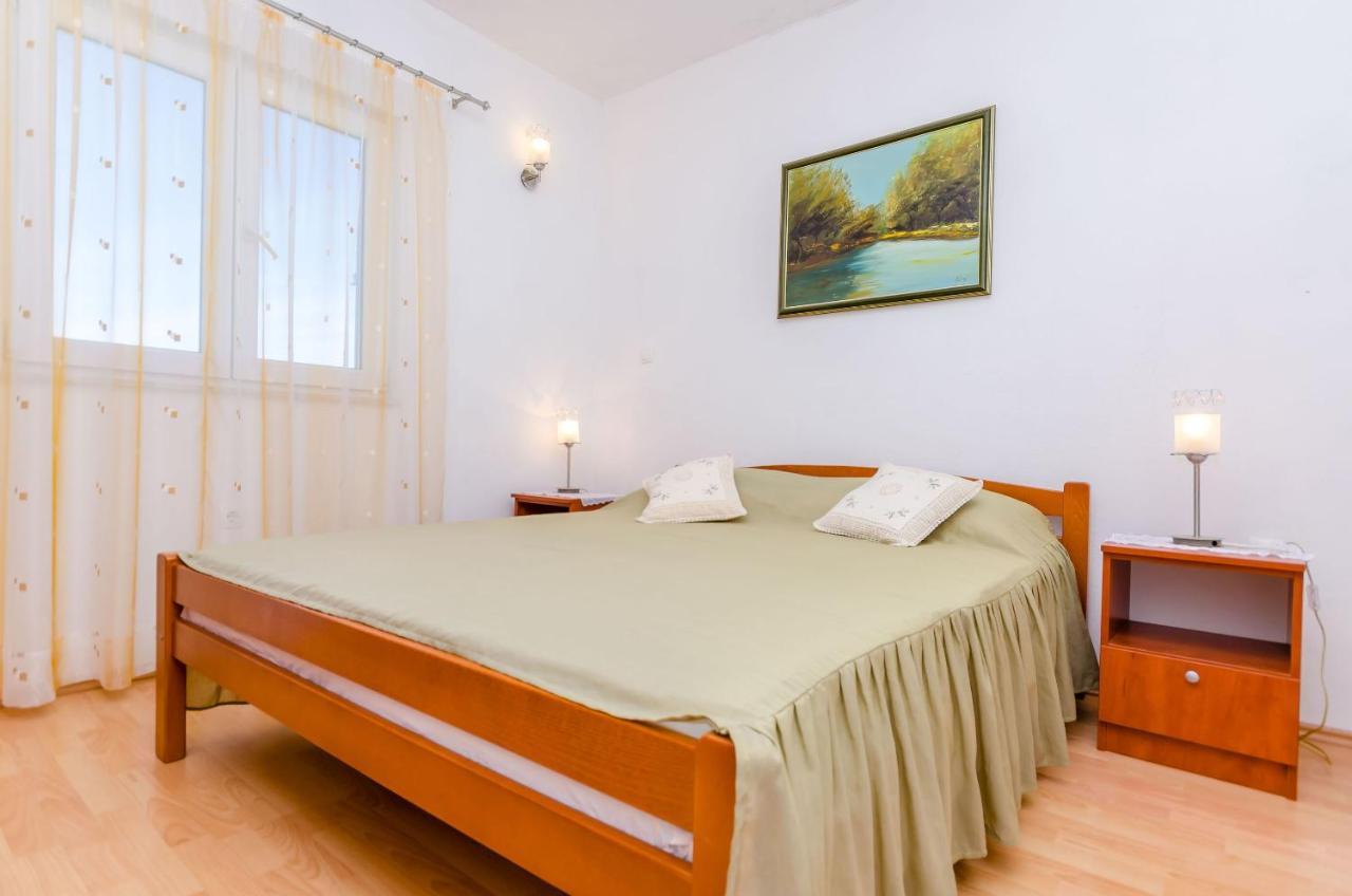 Apartments Stara Maslina Slatine Exterior photo