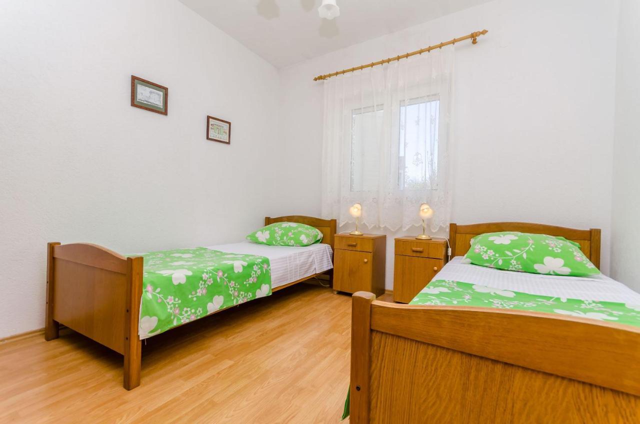 Apartments Stara Maslina Slatine Exterior photo
