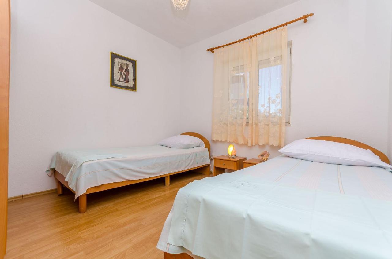 Apartments Stara Maslina Slatine Exterior photo
