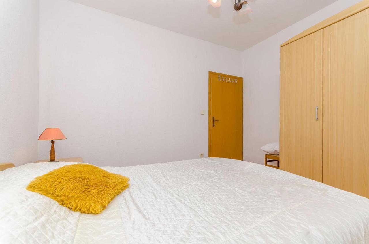 Apartments Stara Maslina Slatine Exterior photo