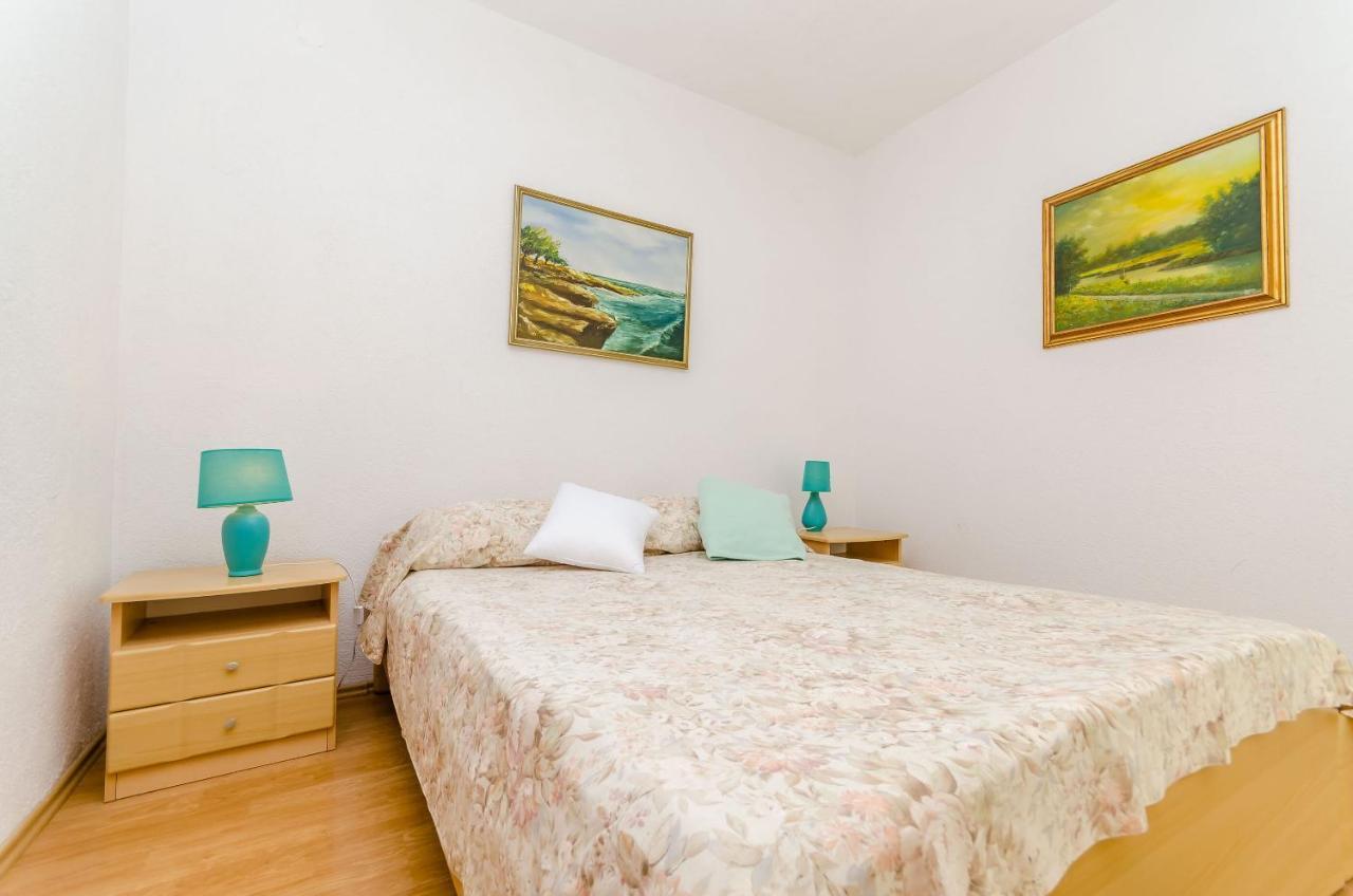 Apartments Stara Maslina Slatine Exterior photo