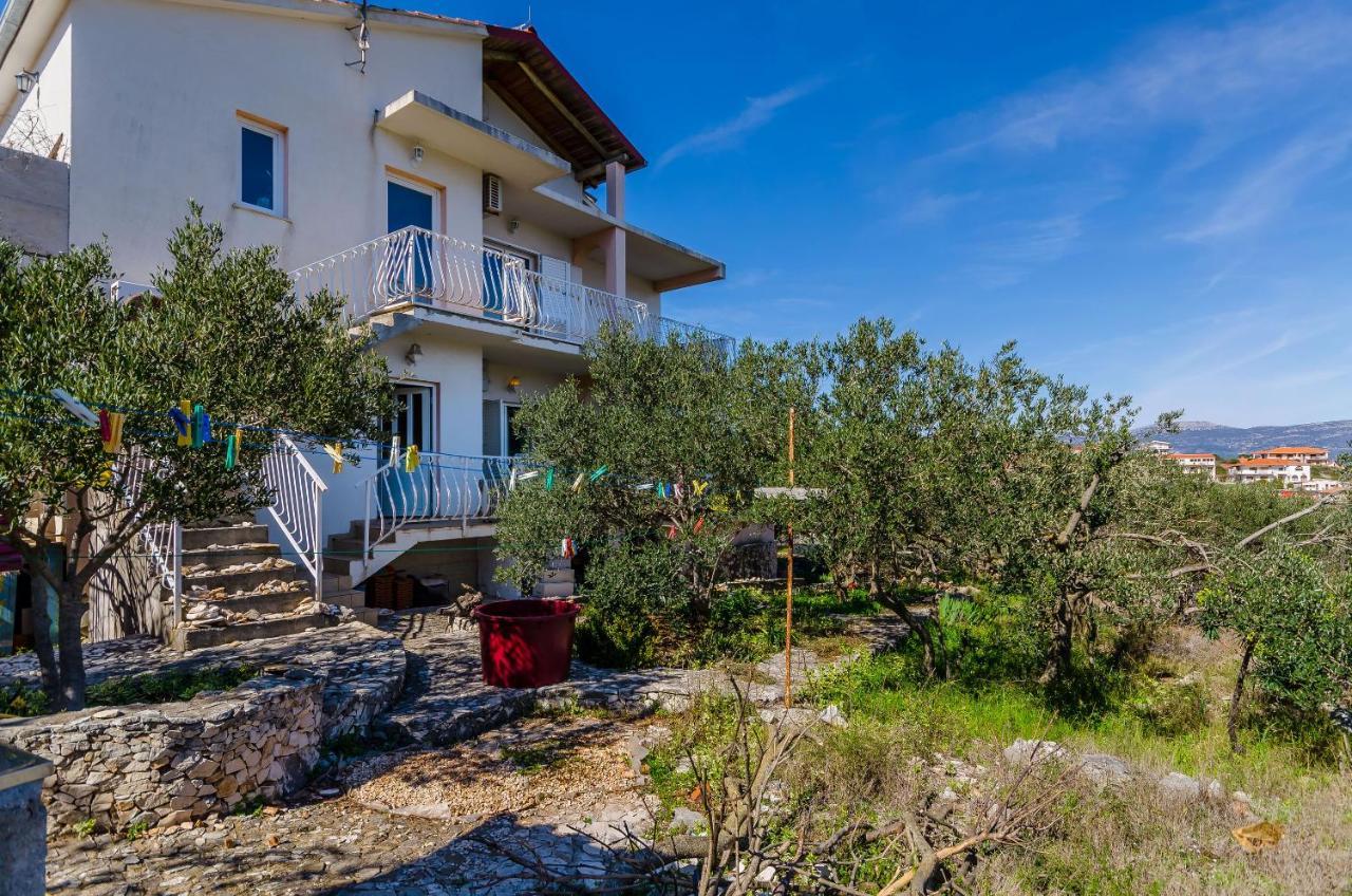 Apartments Stara Maslina Slatine Exterior photo